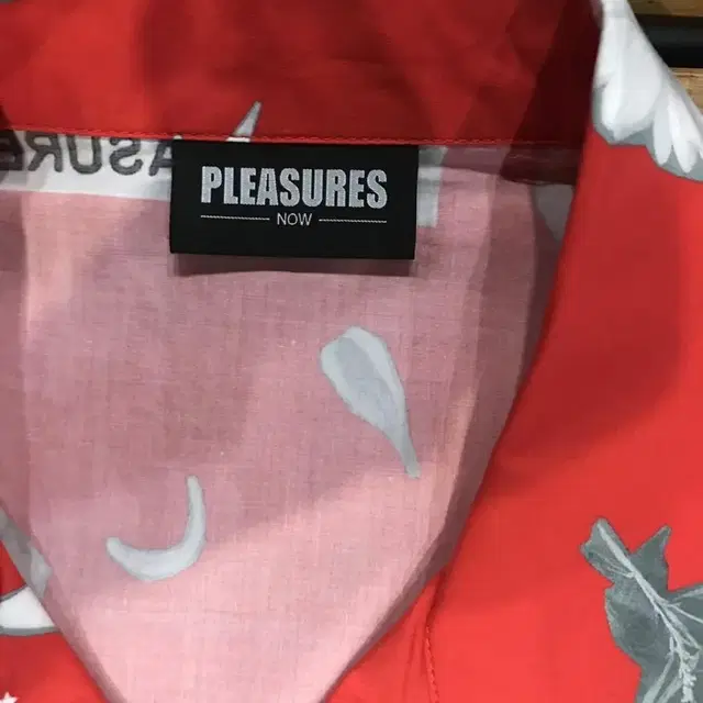 플레져스 셔츠 pleasures