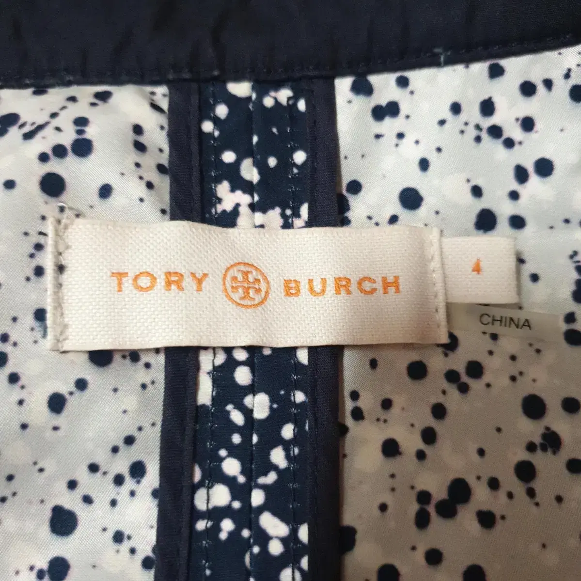 TORYBURCH 토리버치 여자자켓 / 사파리 (84-68-170)