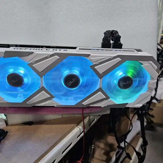 갤럭시 GALAX 지포스 RTX 3080 EX 화이트3팬 24년as남음