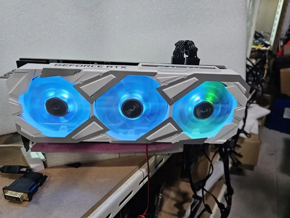 갤럭시 GALAX 지포스 RTX 3080 EX 화이트3팬