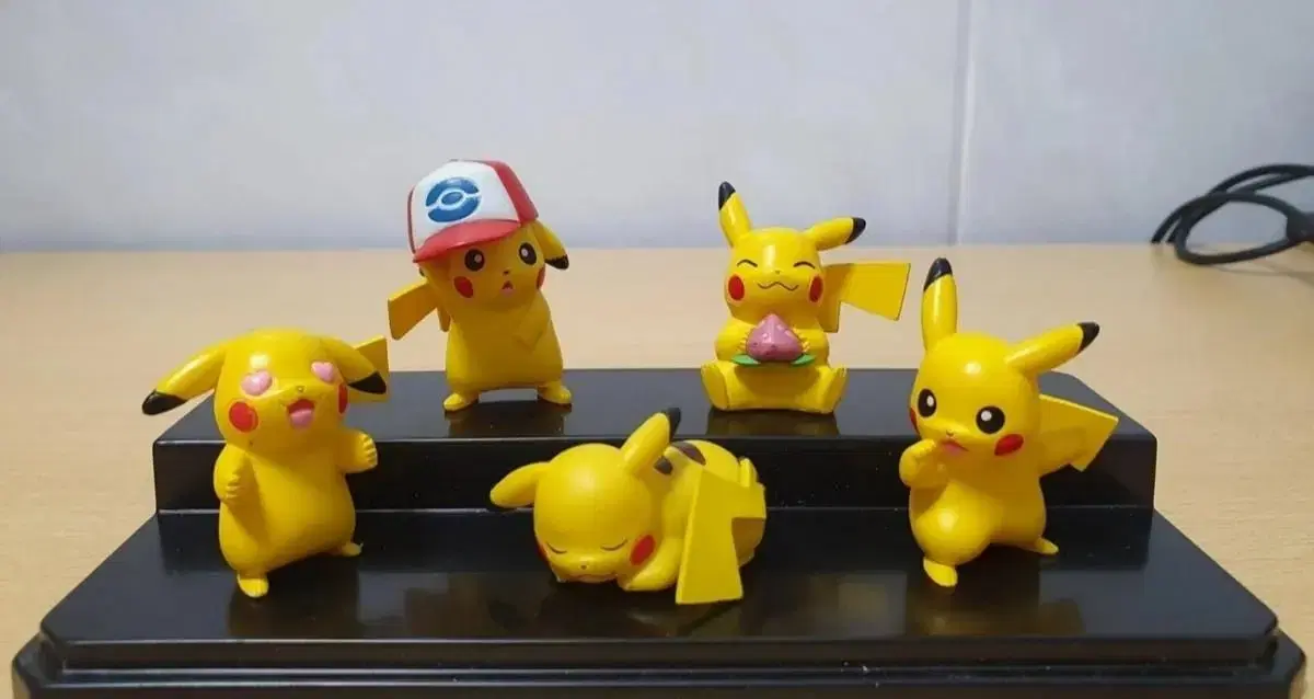 (Full Set,Discontinued Rare Gacha) Pokemon Pikachu Full Set