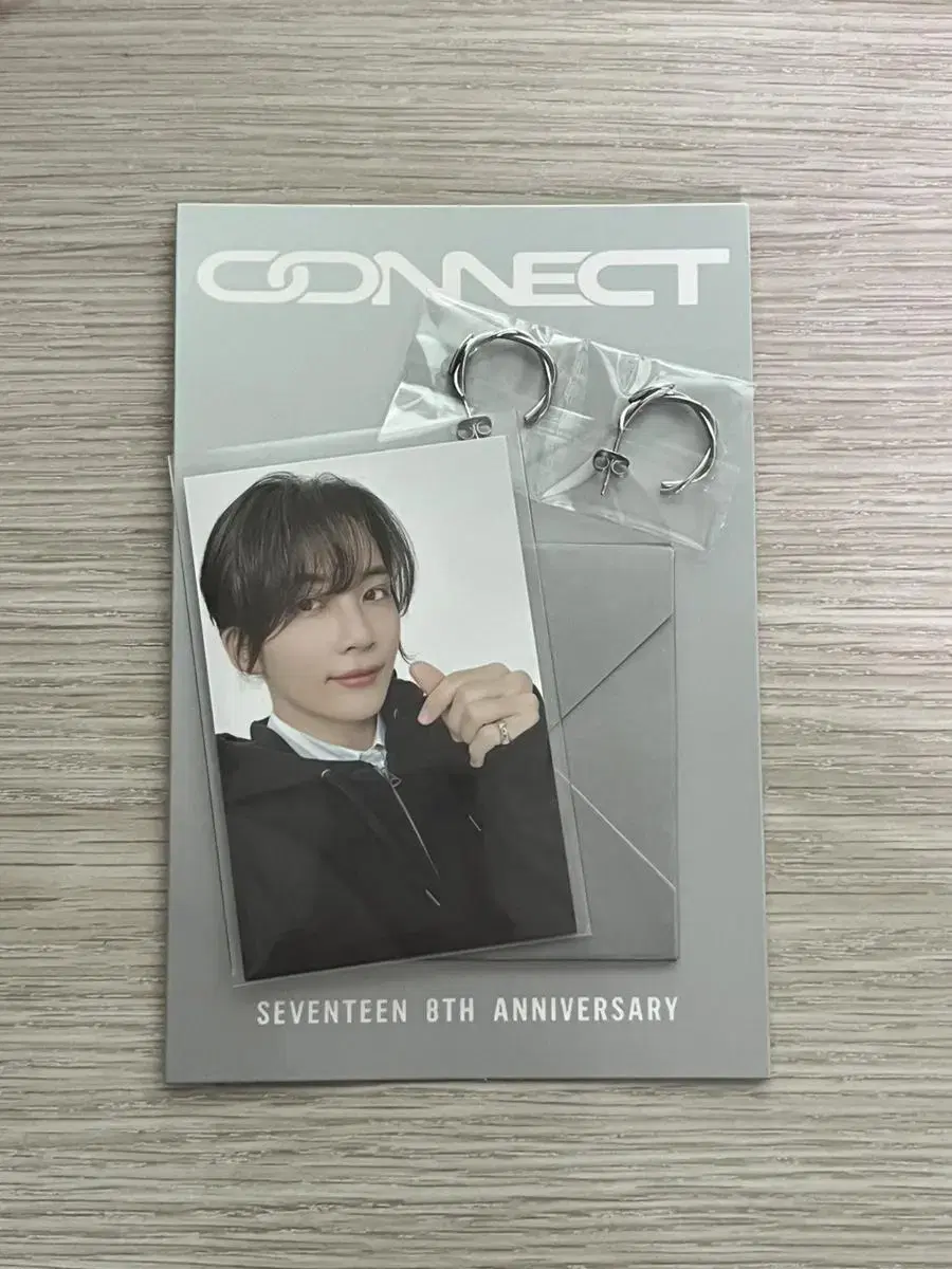 Price reduced) seventeen jeonghan 8th anniversary earrings unsealed, sealed wts sold.