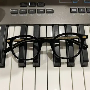 무신사 리뷰 많은 안경 판매해요(블루라이트 안경알 안경점 맞춤) | 브랜드 중고거래 플랫폼, 번개장터 무신사 리뷰 많은 안경 판매해요(블루라이트 안경알 안경점 맞춤) | 브랜드 중고거래 플랫폼, 번개장터