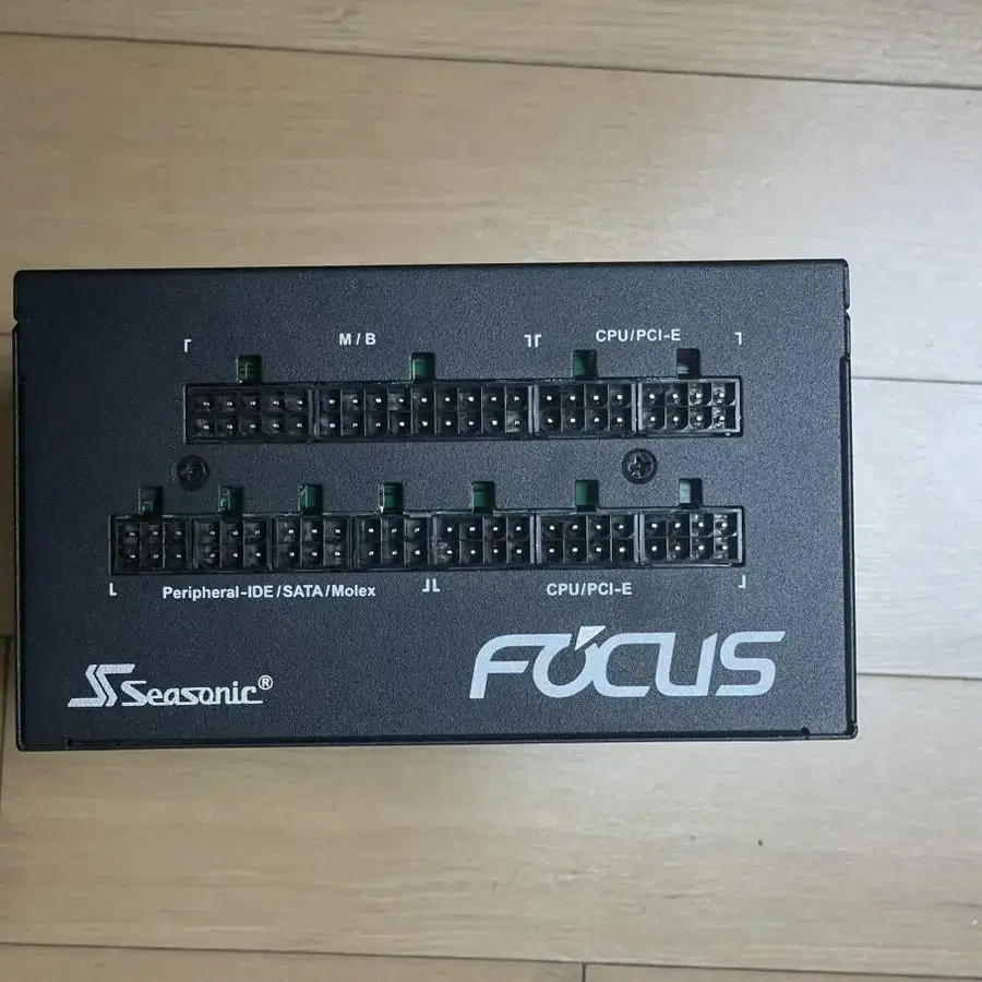 시소닉 FOCUS PLATINUM PX-850 Full Modular