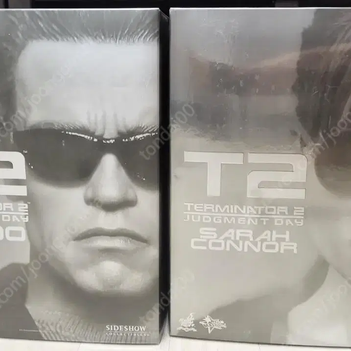 터미네이터2 핫토이 T-800 판매합니다.