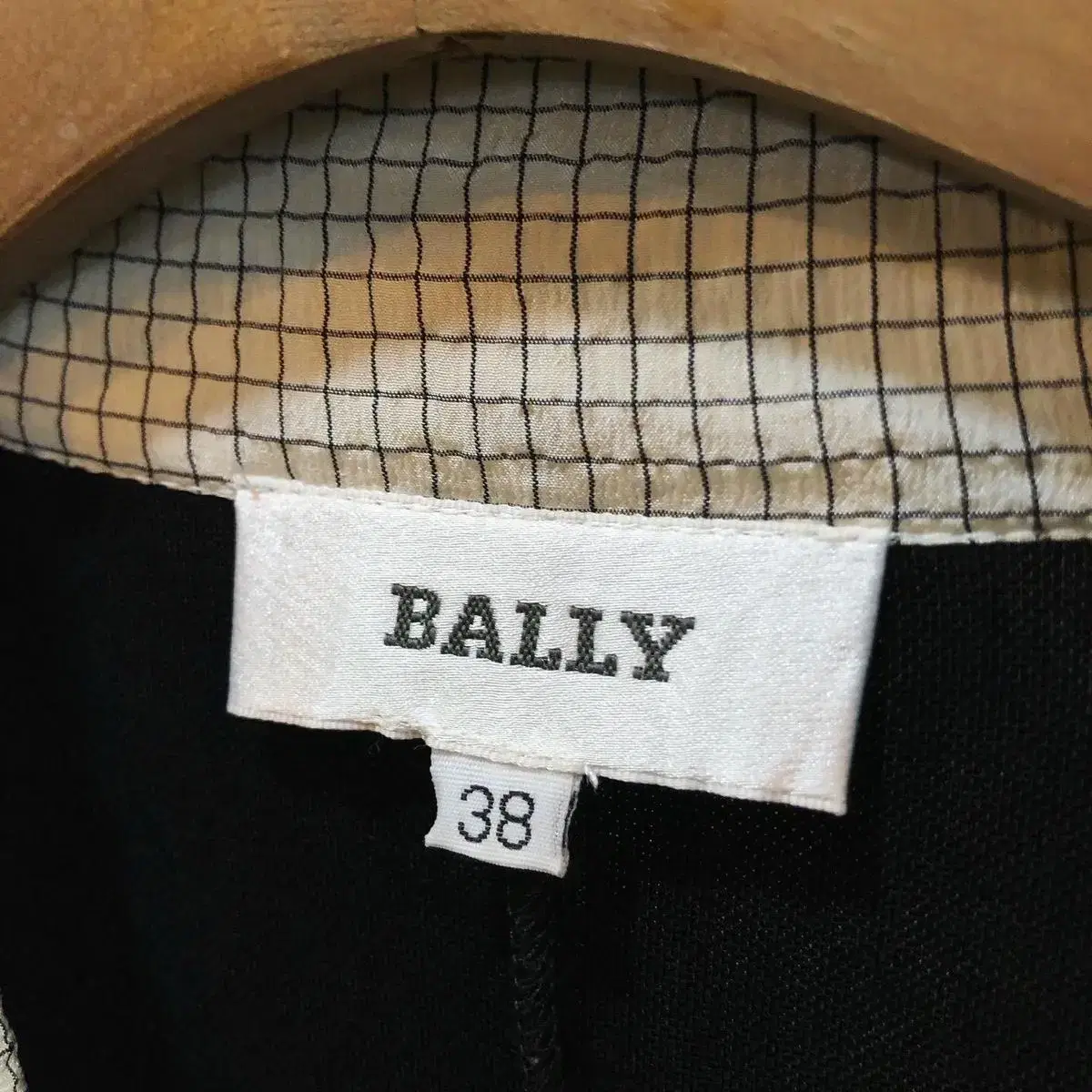 bally 발리 레이온 풀오버 슬리브