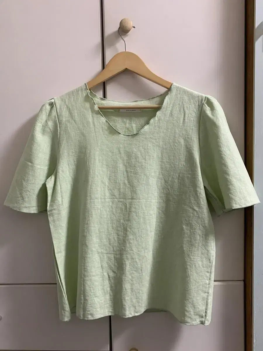 [mint/new] green lotus shirring blouse vahn