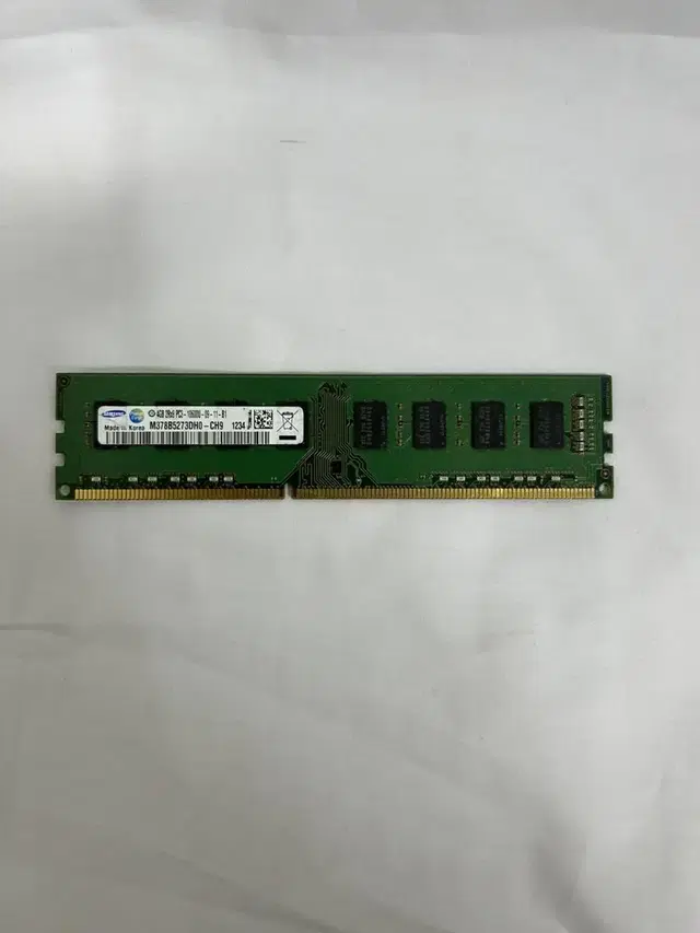 삼성 DDR3 4G 메모리 판매합니다.