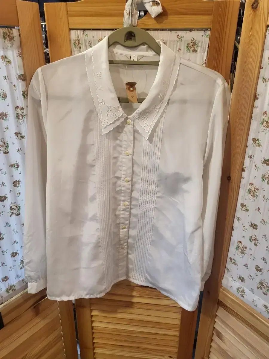 (2-19) 77-size blouse