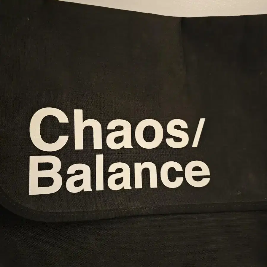 언더커버 x 맨하탄포티지 Chaos/Balance 가방