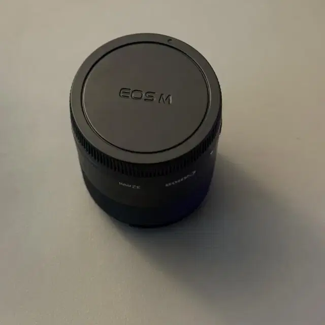 Canon EF-M 32mm f 1.4 SMT