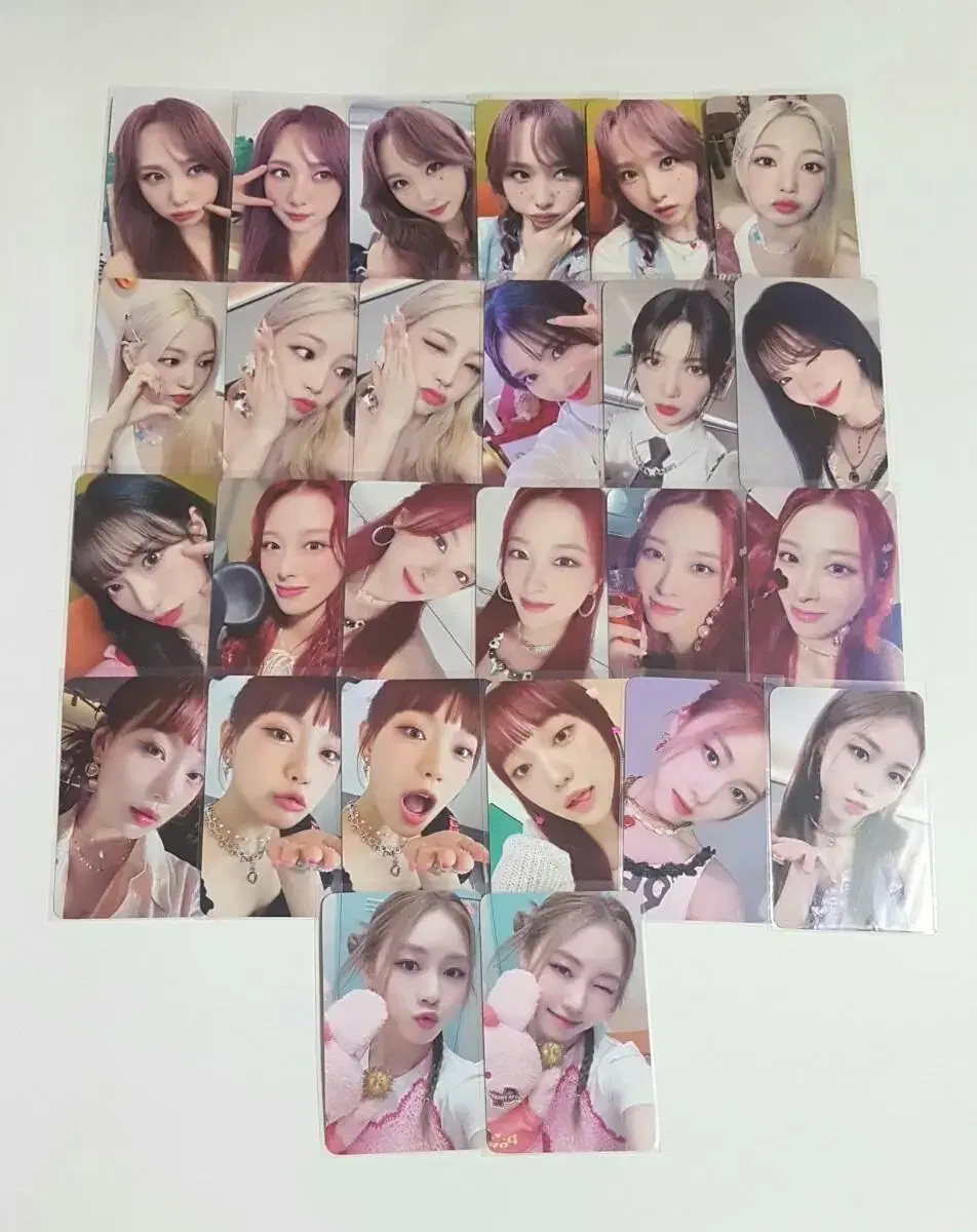 Rocket Punch Flashing popup store tc Photocard