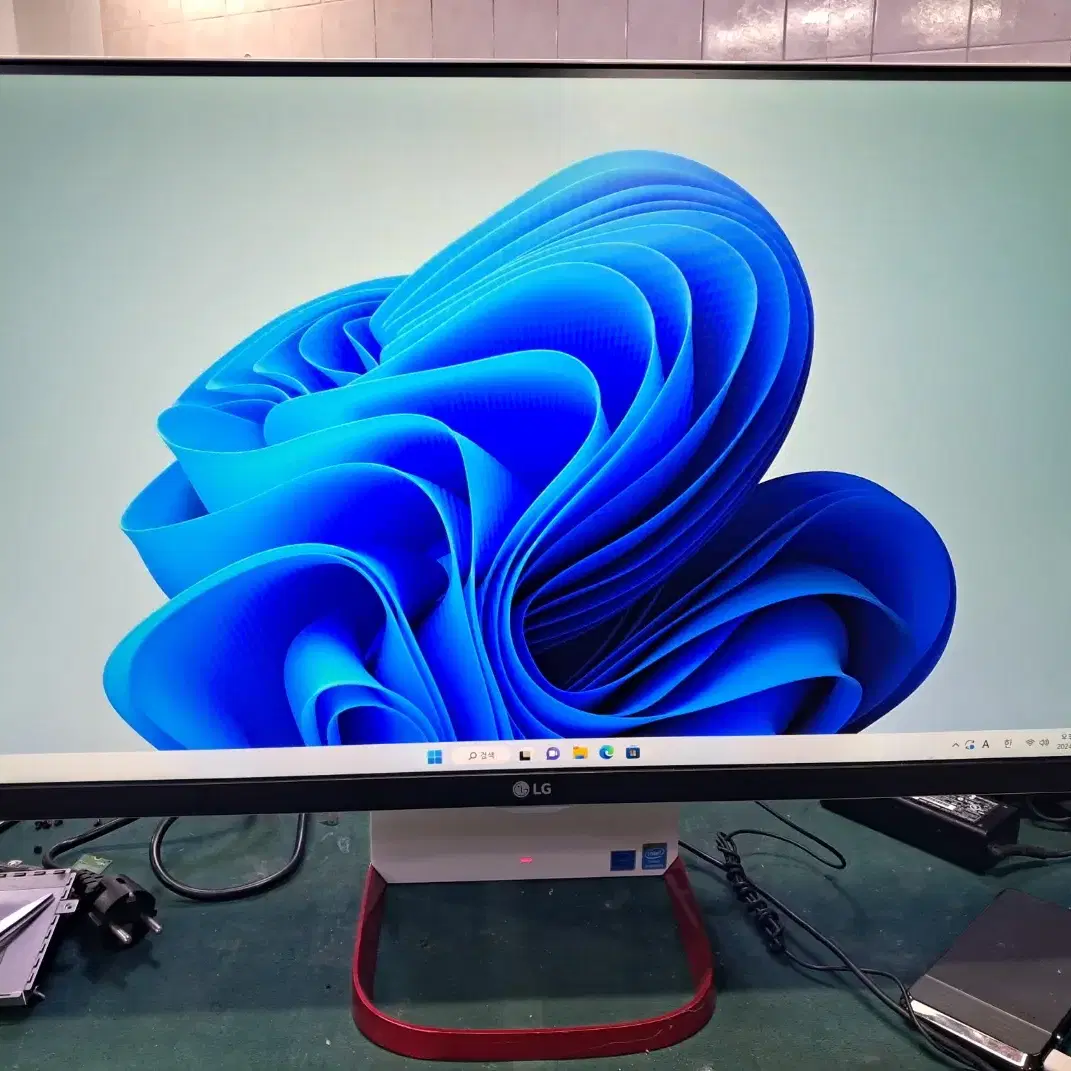 LG 27인치 올인원(일체형)PC 여러대 WIN11