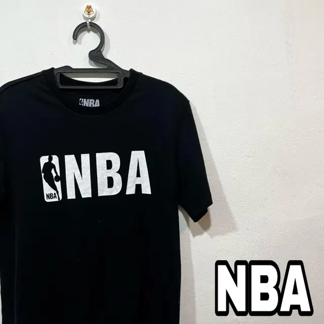 NBA 블랙 로고 여름 공용 반팔티