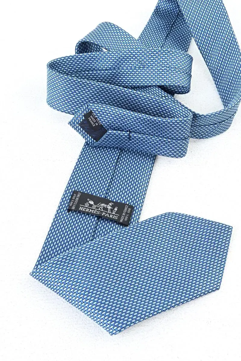 (8) Hermès silk tie bloo blue blue unique pattern French product ACC.