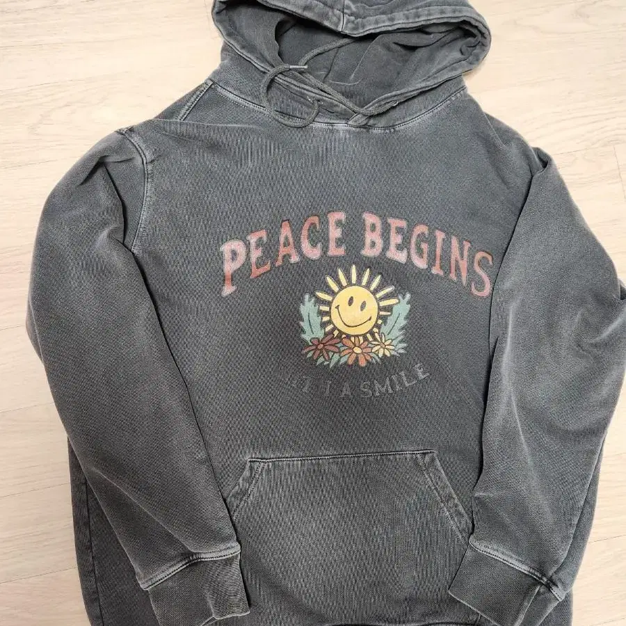 PEACE 90'S UNIV. HOODIE