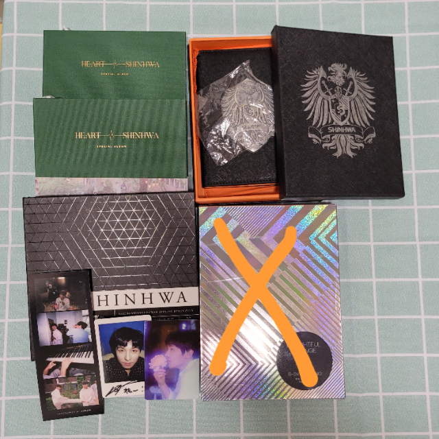 신화 앨범, DVD, 굿즈 판매