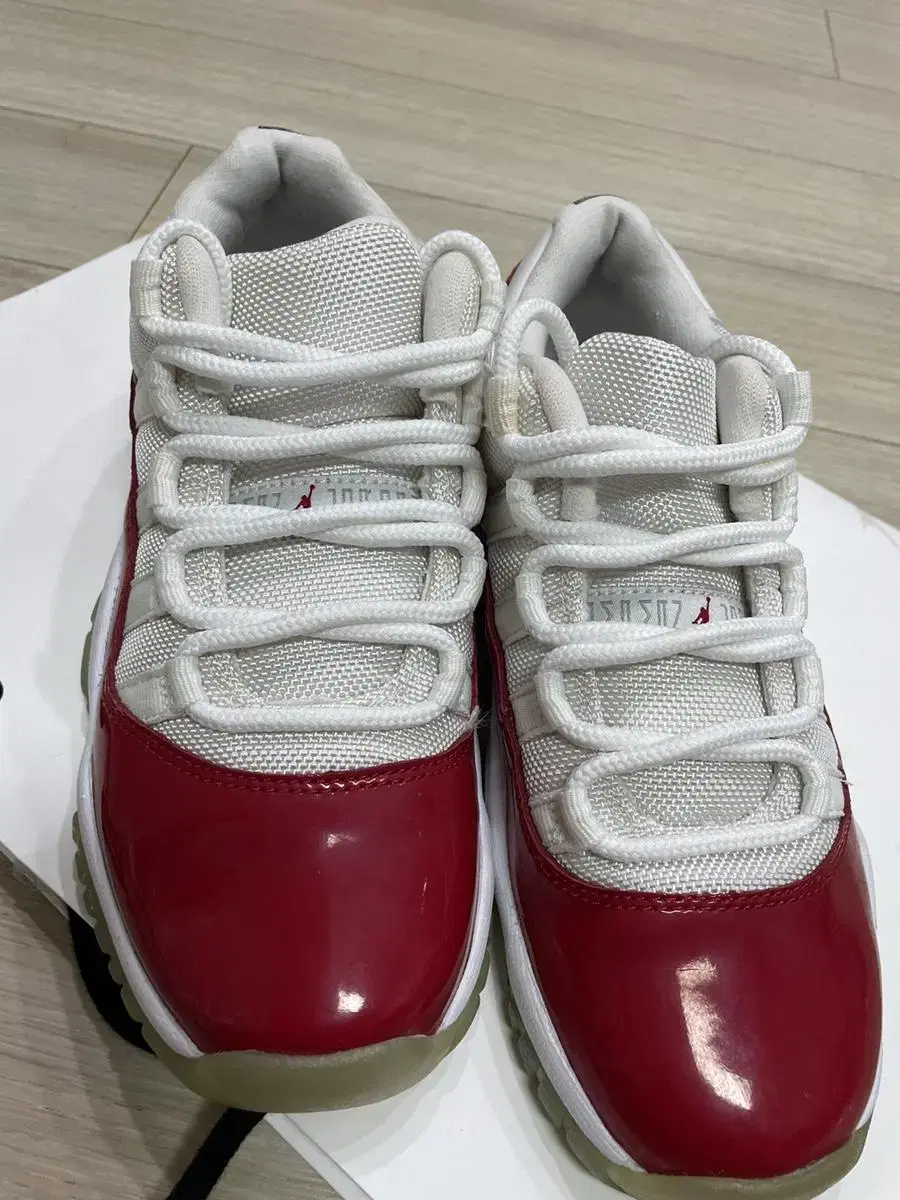 Jordan11 Cherry 230