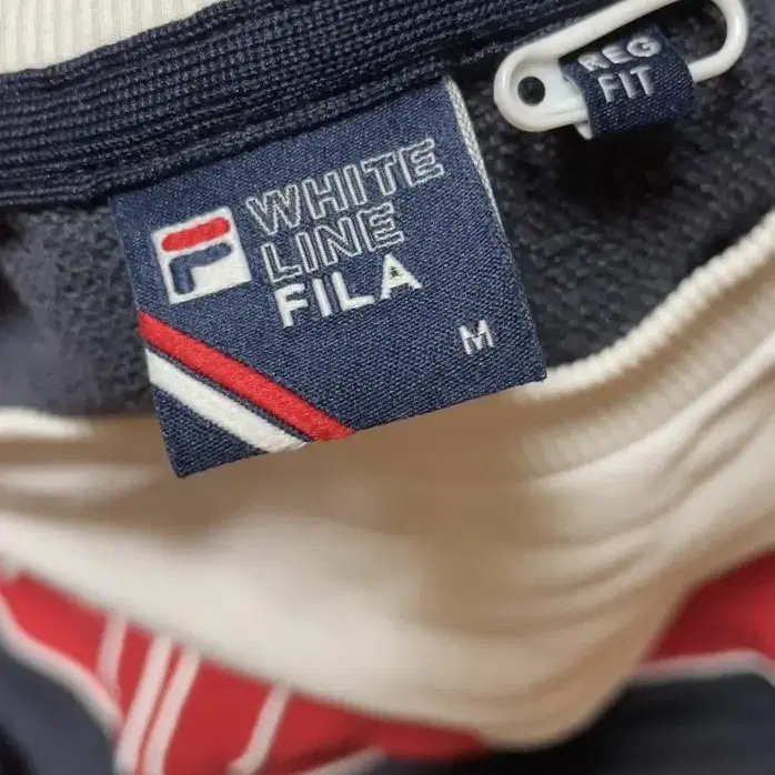 FILA 배색 맨투맨