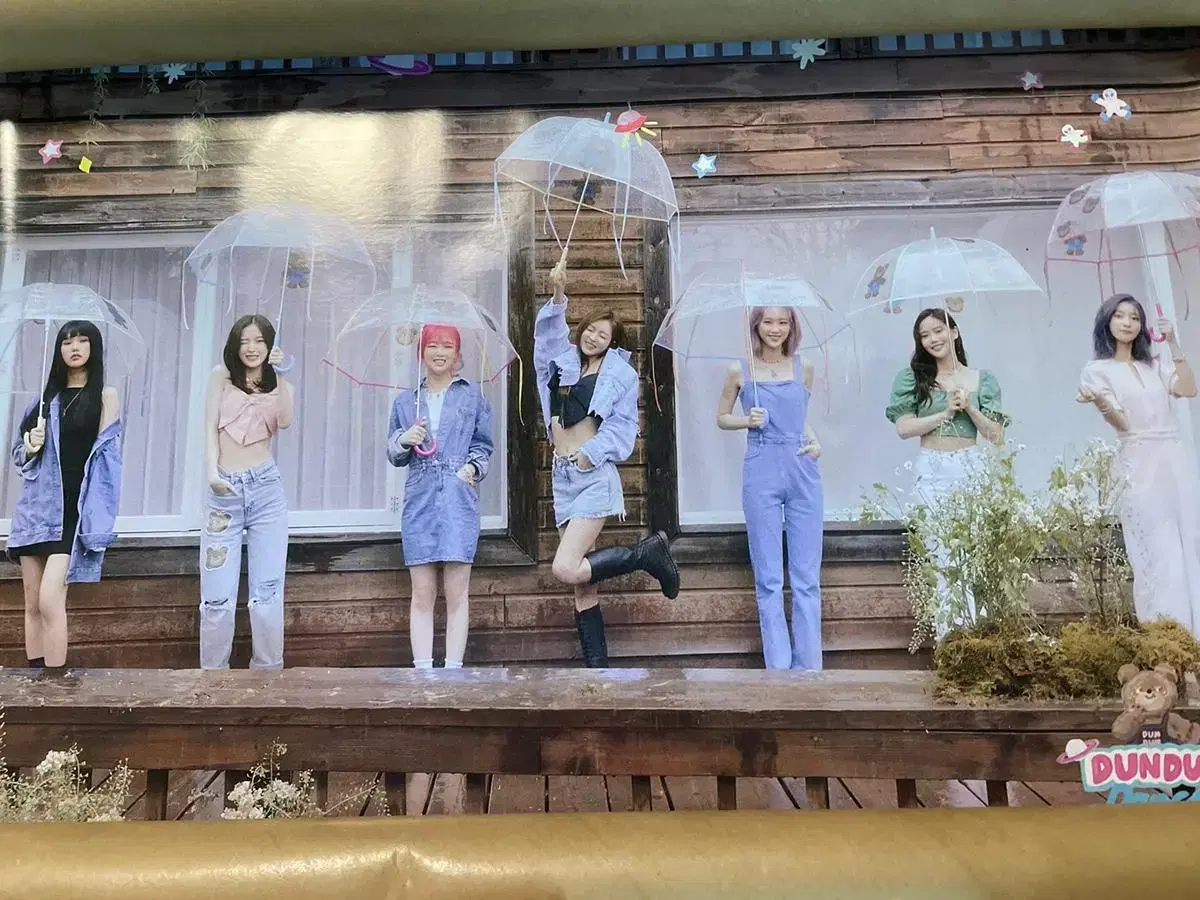 Oh My Girl Dundon Dance Poster