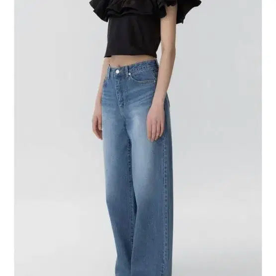 콤스튜디오 co ruffle crop blouse -S-  (navy)