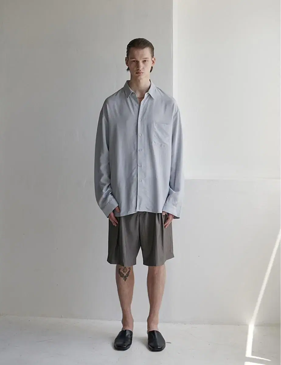 Lemard_silky over-fit shirt