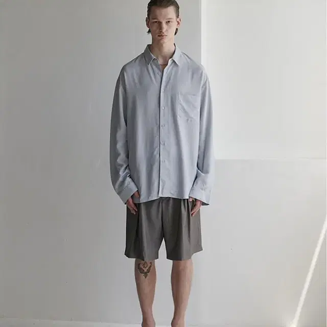 Lemard_silky over-fit shirt