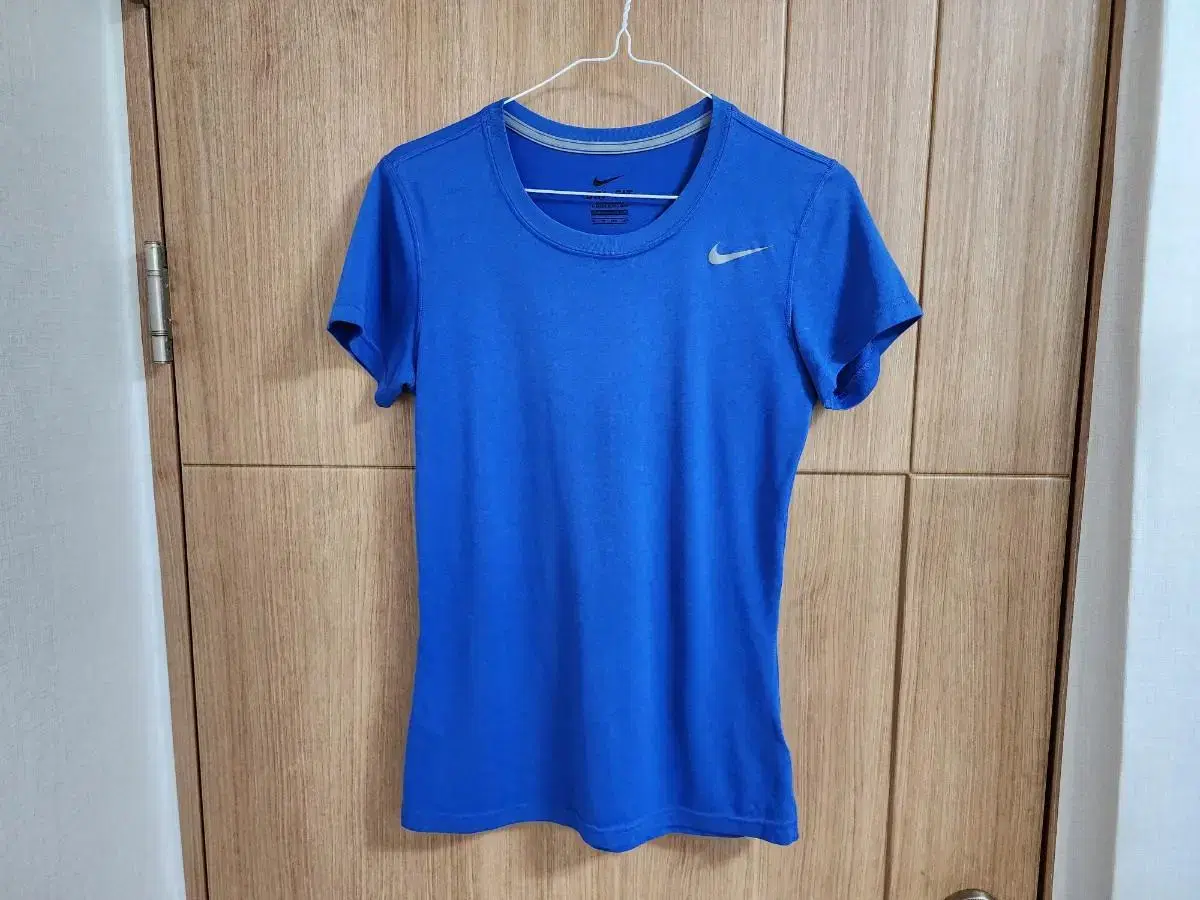 (XS) Women's Nike Vahn Short-Sleeved T-Shirt