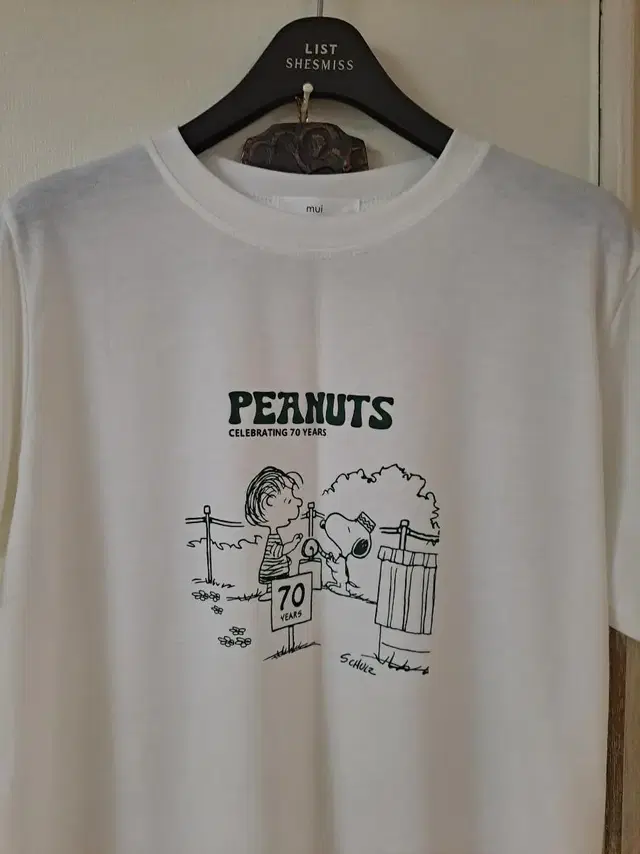 PEANUTS 반팔 티 가슴단면 49정도