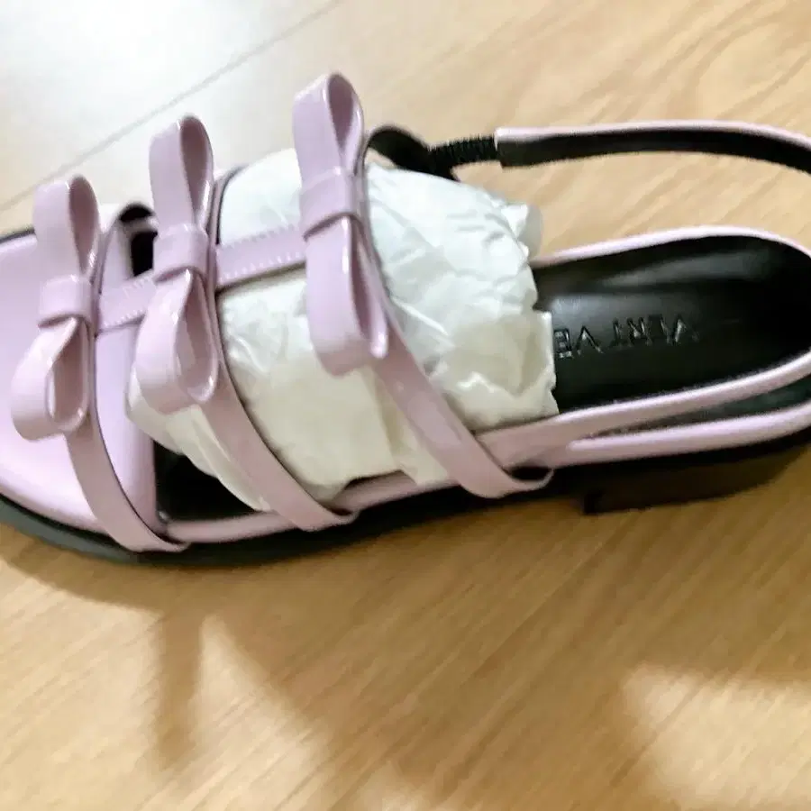 베르베르 vertvert 리본 샌들 ribbon strap sandal