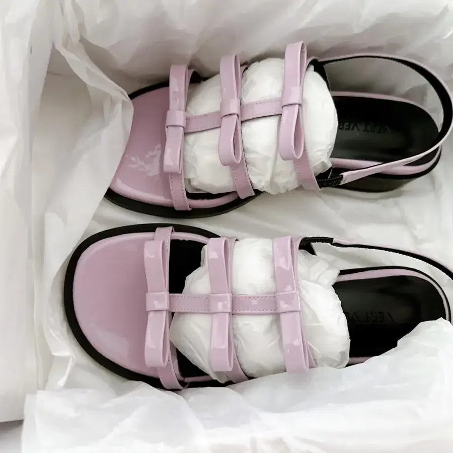 베르베르 vertvert 리본 샌들 ribbon strap sandal