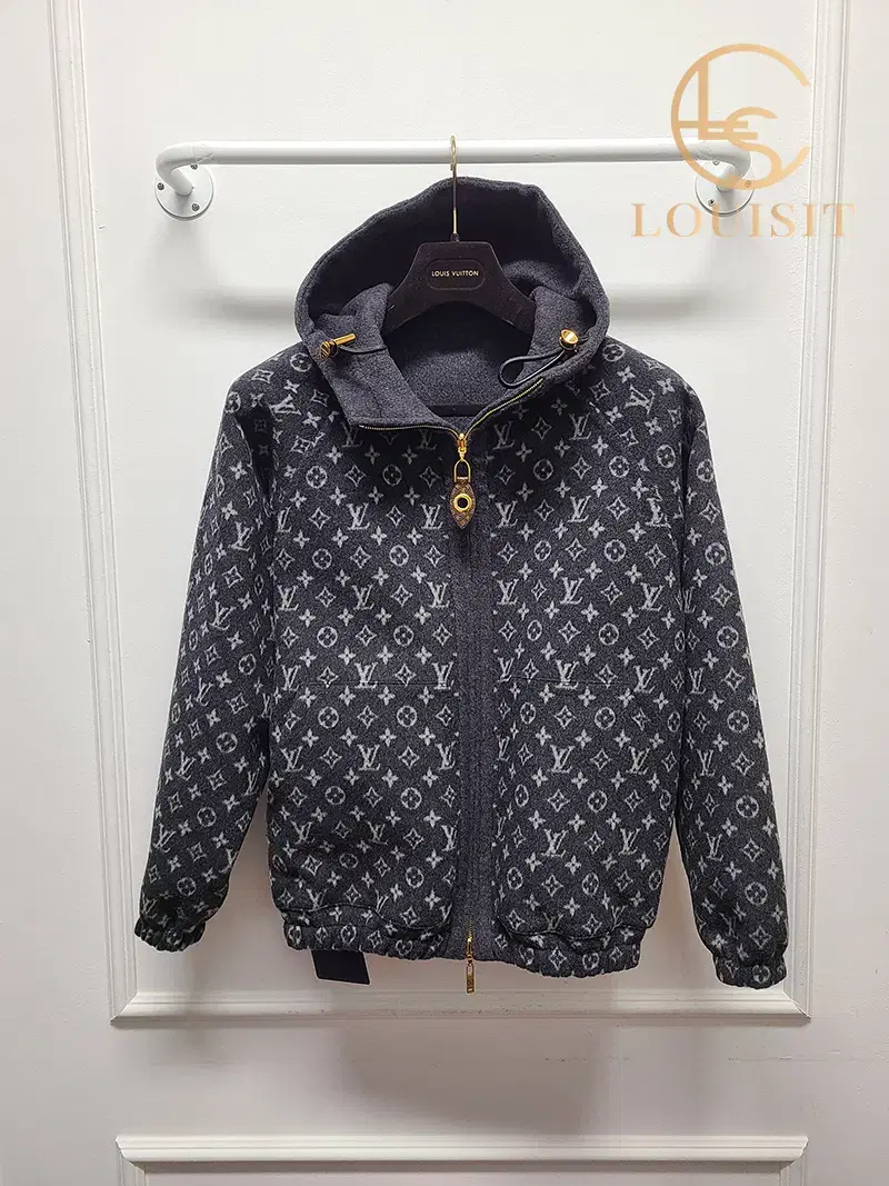 [34] Louis Vuitton Reversible Monogram Jacquard Hooded Jacket