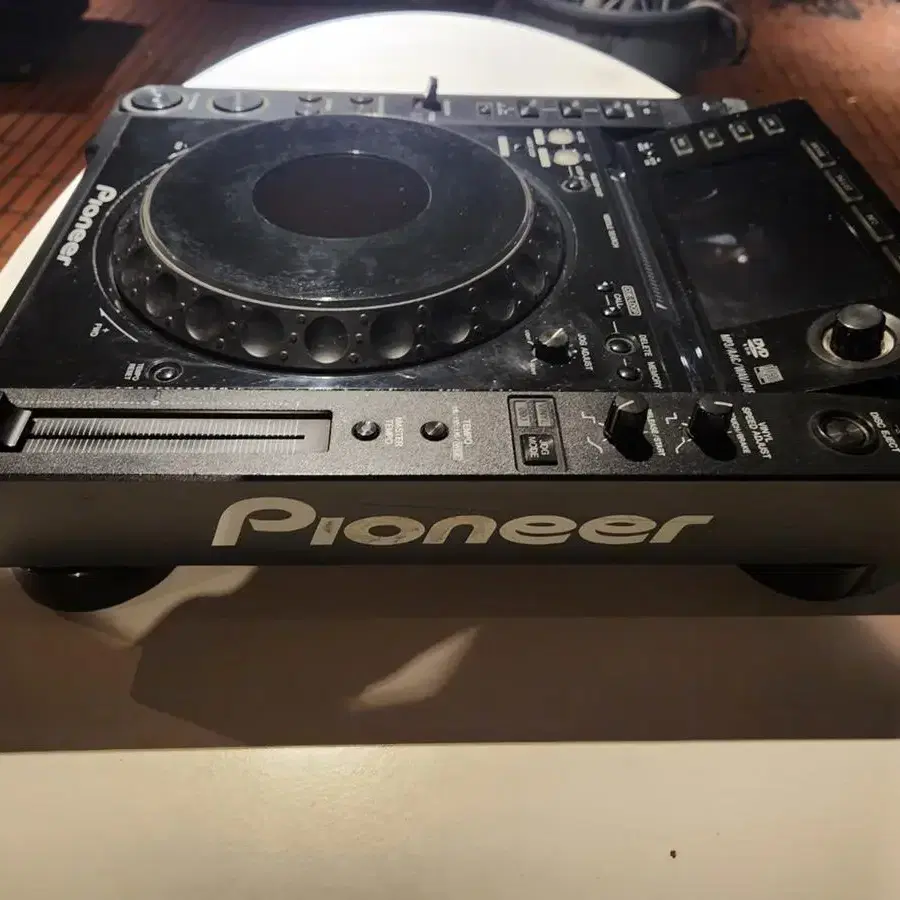 CDJ 2000 덱1쪽 판매합니다