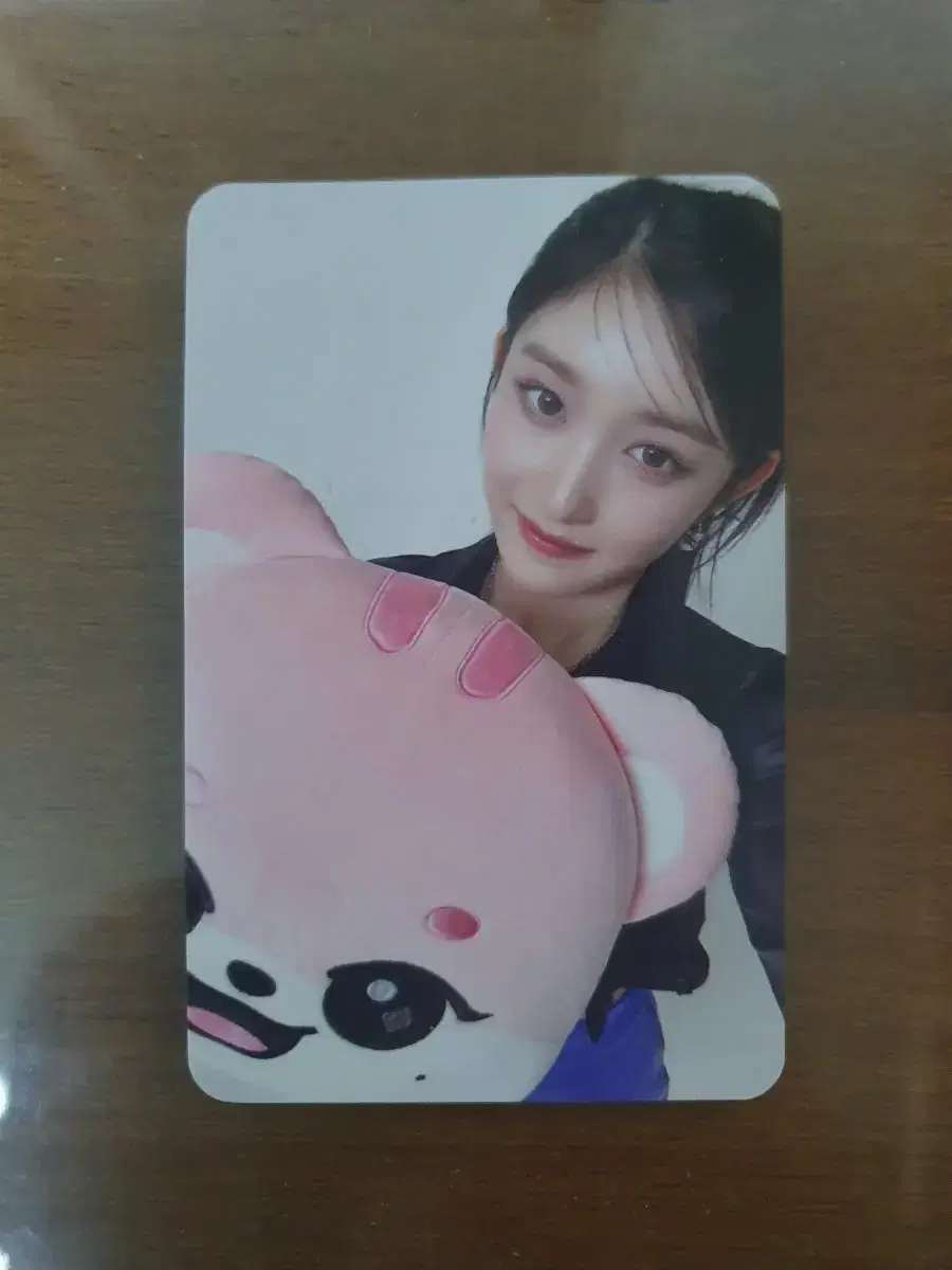 Ive minive face cushion photocard leeseo sells