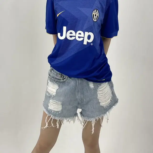 2014-2015 nike juventus jeep away jersey