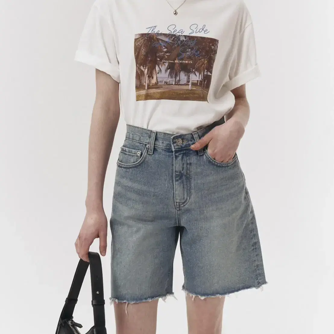 던스트 Raw edge denim shorts m