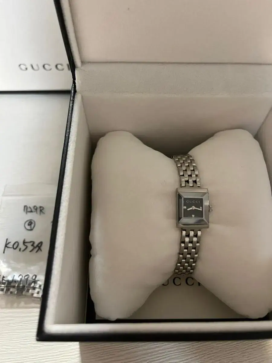 Gucci Women's Metal Watches