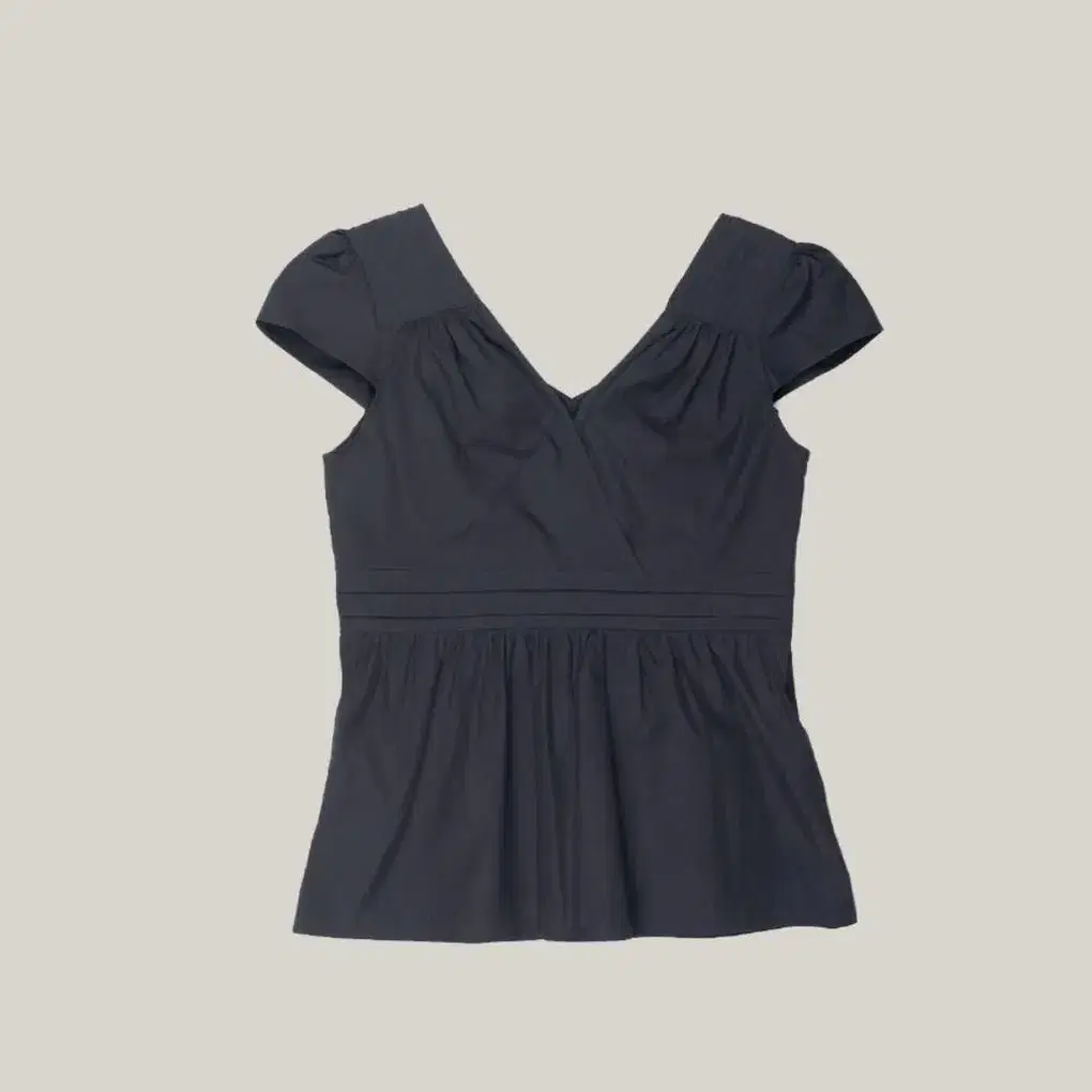 아우로 PUFF PIN TUCK BLOUSE [ NAVY ]