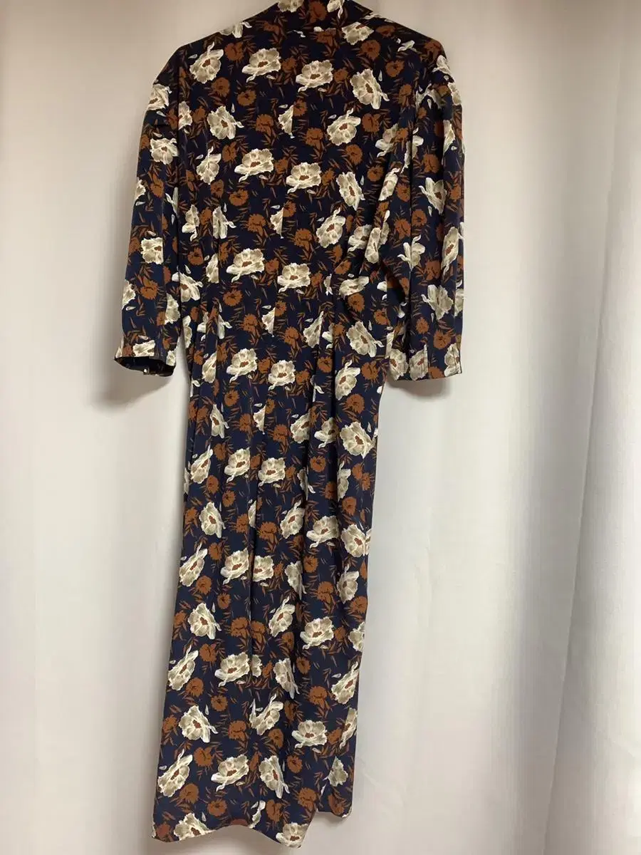 팜므뮤즈 CHINA NECK BUTTON FLORAL DRESS 원피스