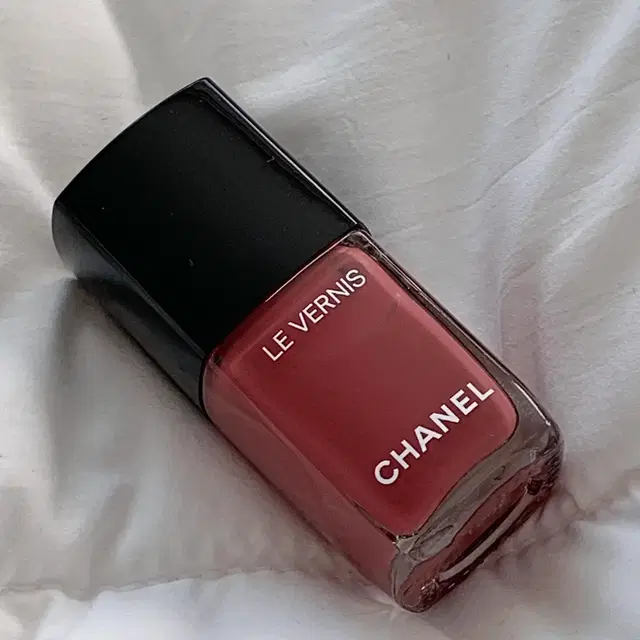 샤넬 르 베르니 969 루쥬뀌르 Rouge Cuir