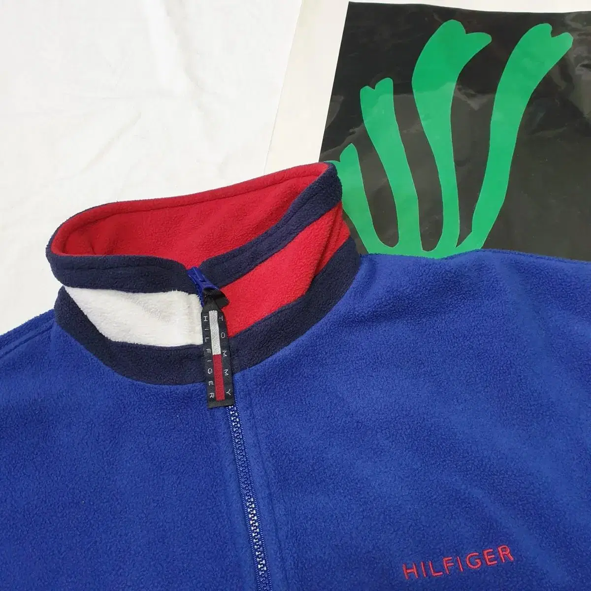 TOMMY HILFIGER half-zipped