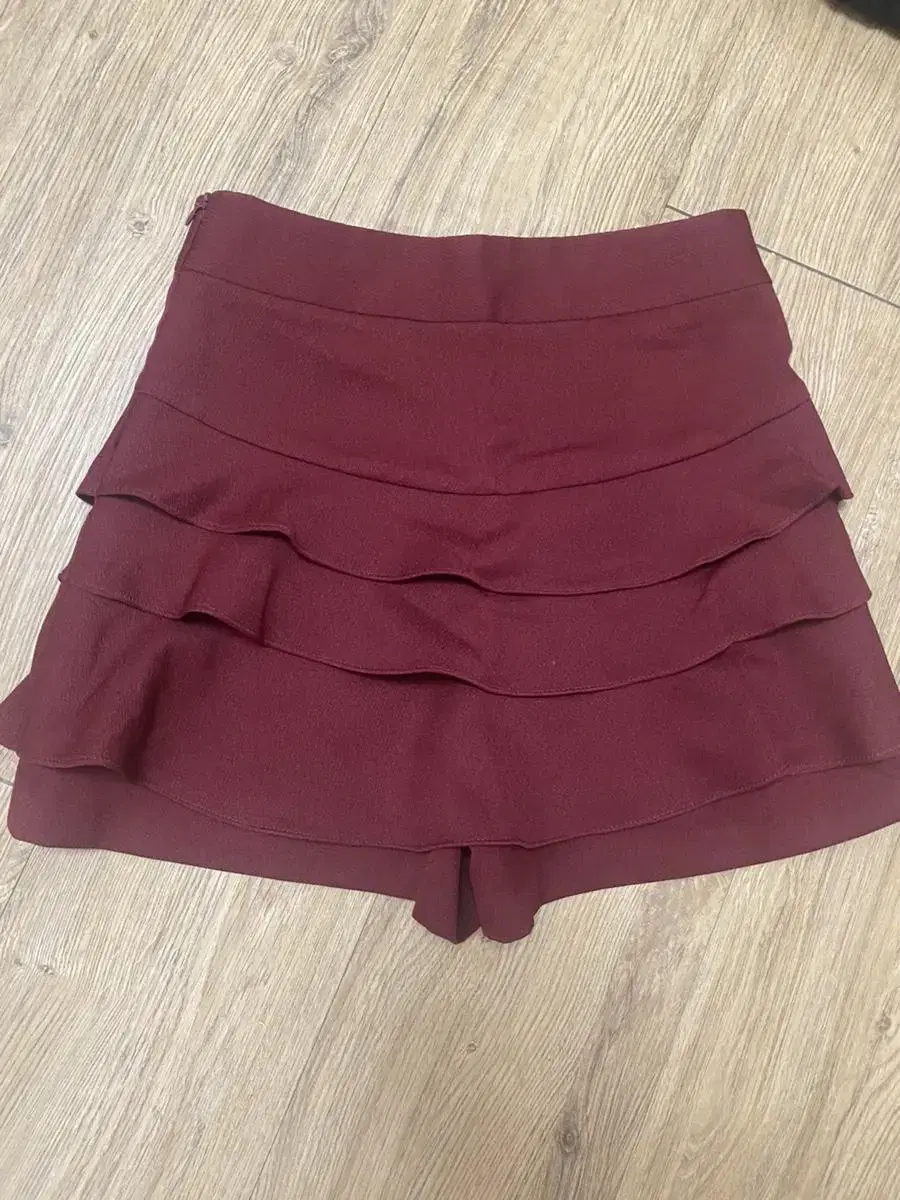 Kangkang skirt pants, size S, burgundy