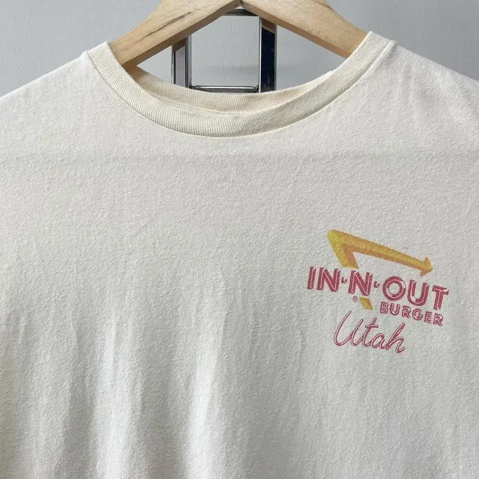 In N Out 인앤아웃 빈티지 반팔 티셔츠 (90-95)