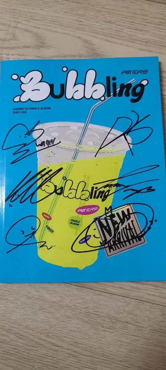 Amos signed album for 40,000 won