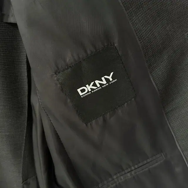 DKNY 반우라 남성 체크 블레이저 자켓 다크그레이 95 국내매장판 정품