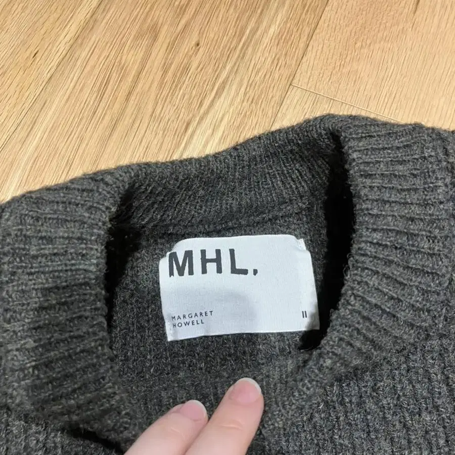 마가렛 호웰 MHL 스웨터 (닥터마틴 레인부츠 증정)