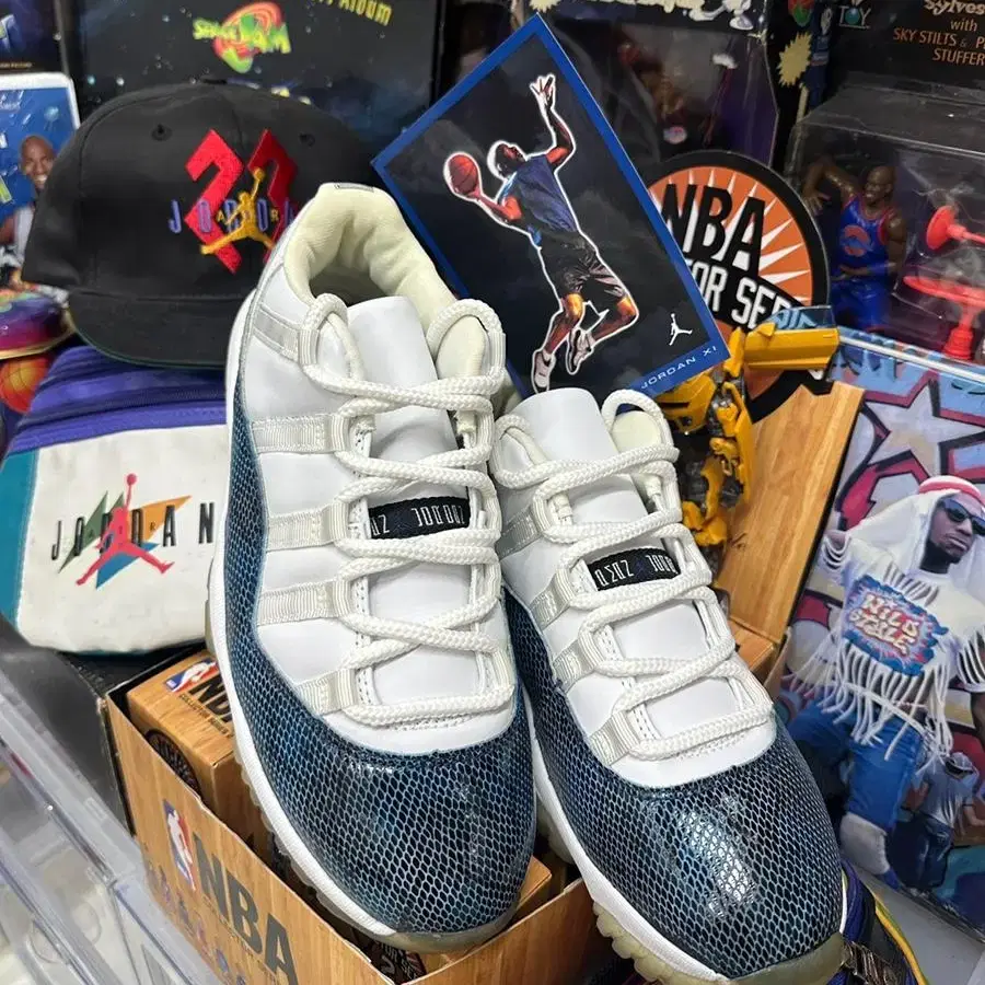 조던11 jordan 11 low navy snakeskin 2001