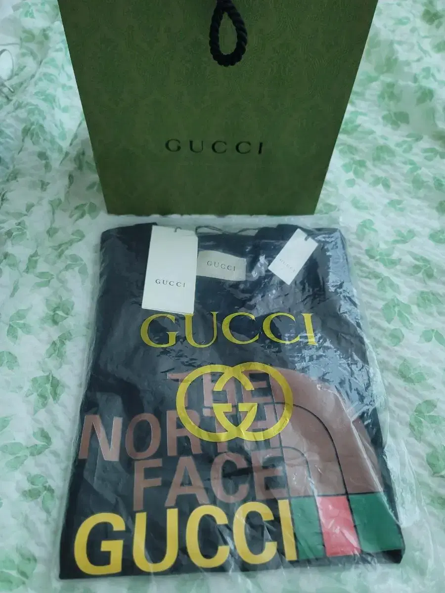 Gucci North Face Collaboration Short Sleeve!New!