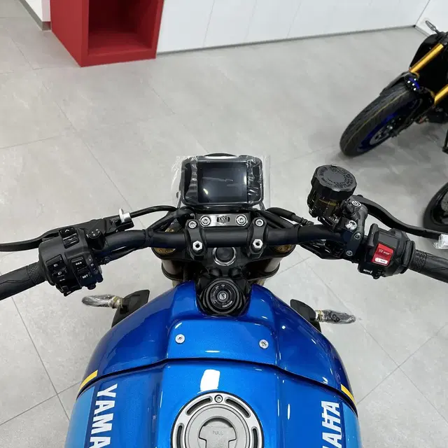 2023녀 야마하 XSR900 (ABS) 0km 레전드 블루 박스신차.