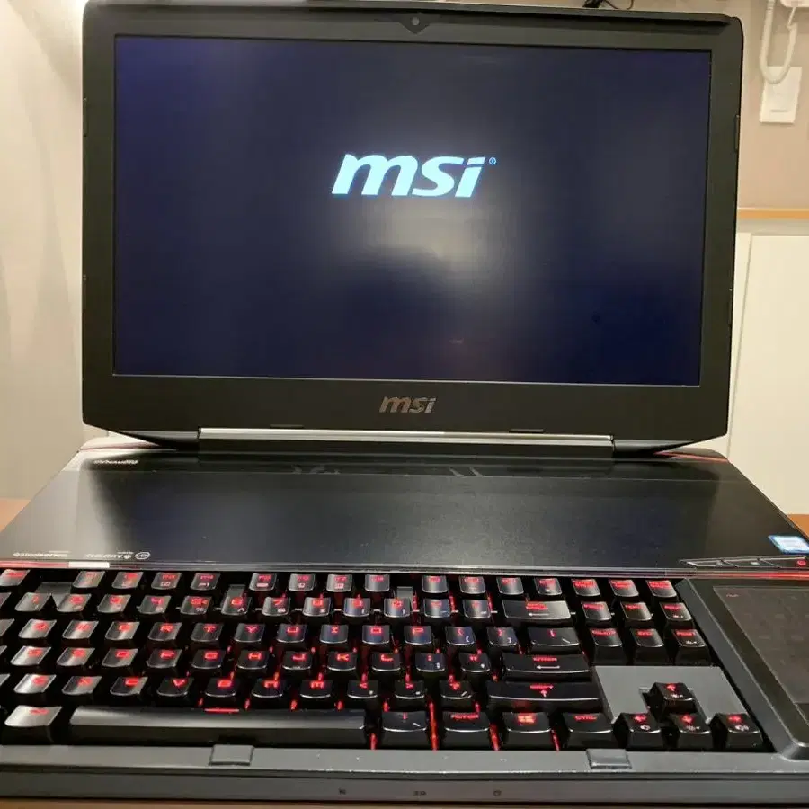 MSI GT80S 18.4인치 게이밍노트북